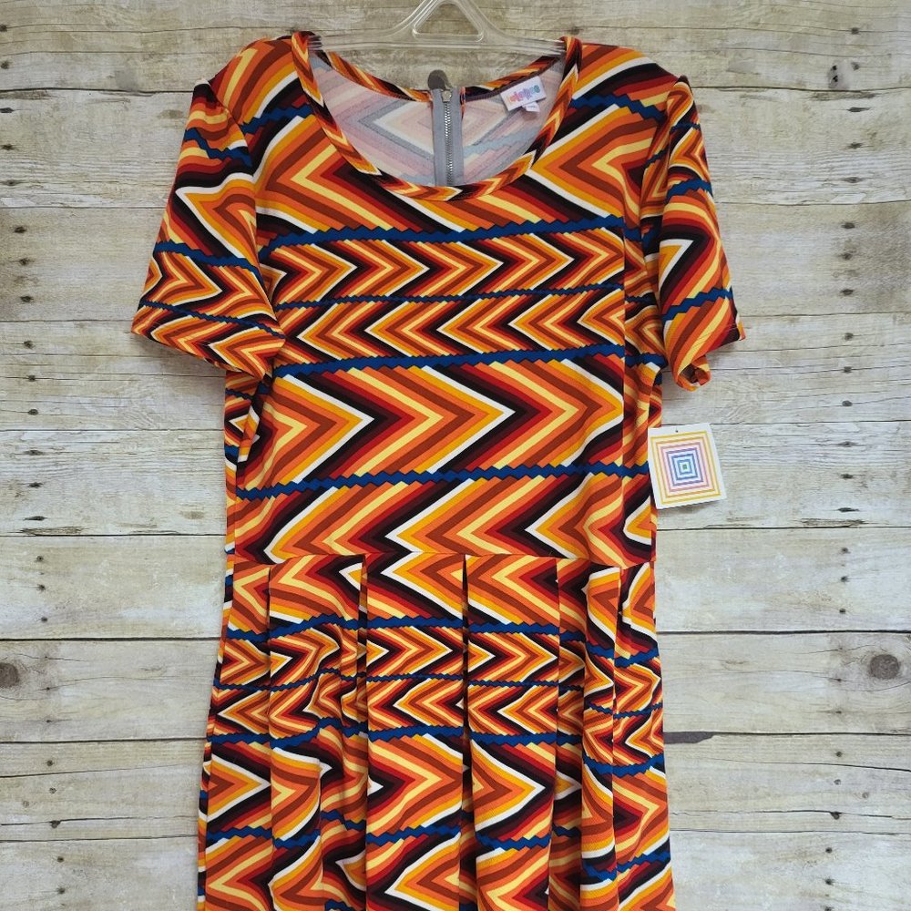 LuLaRoe NWT 3XL Amelia Dress - Shades of Orange Geometric - Dress has Pockets!!